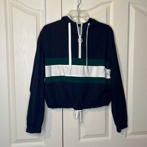 Cropped windbreaker